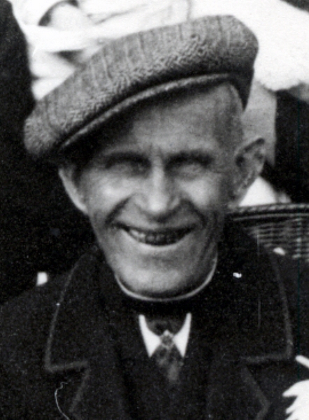 Klik voor foto in apart venster quma0003600001.jpg