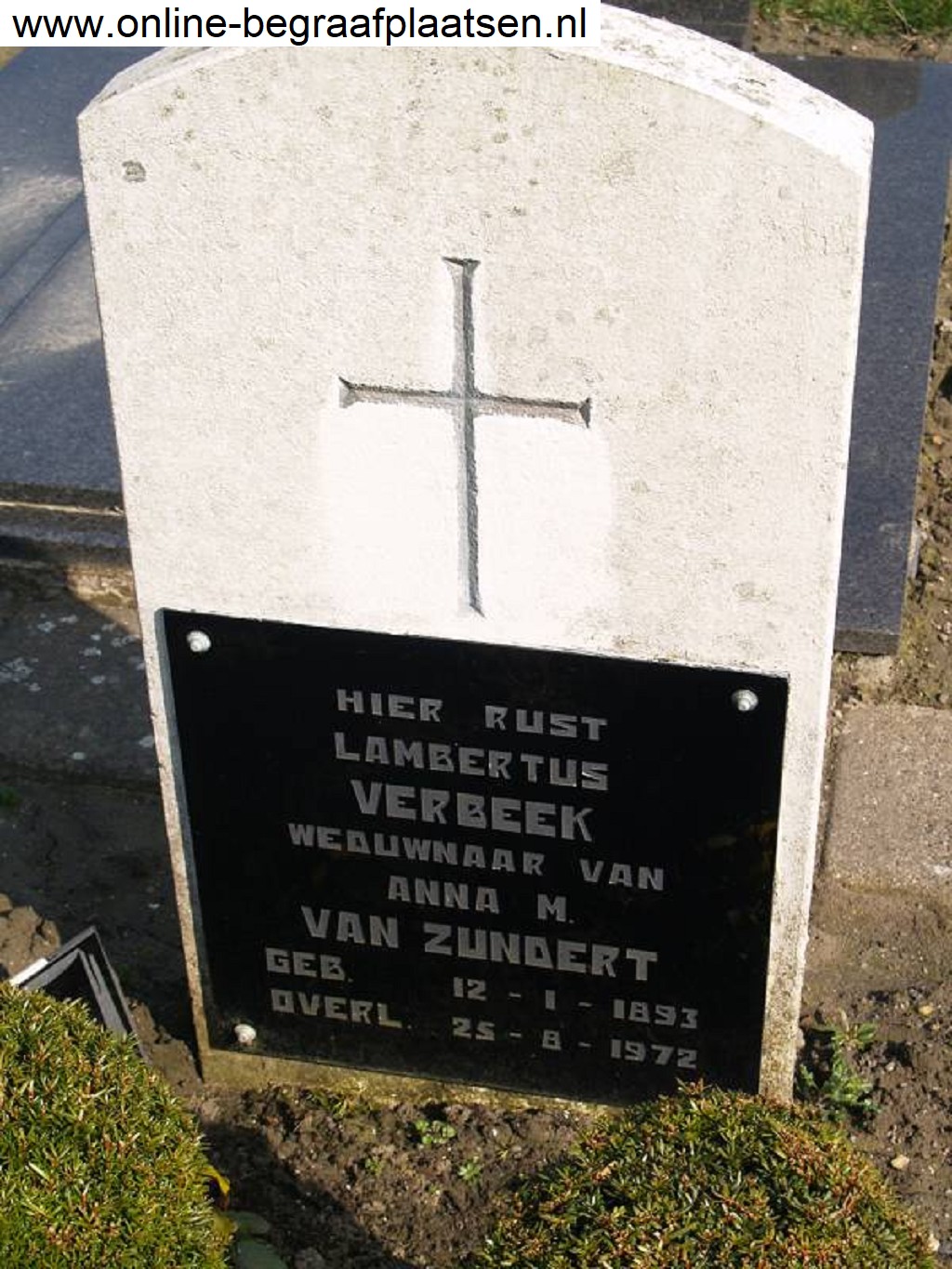 Klik voor foto in apart venster quma0004601001.jpg