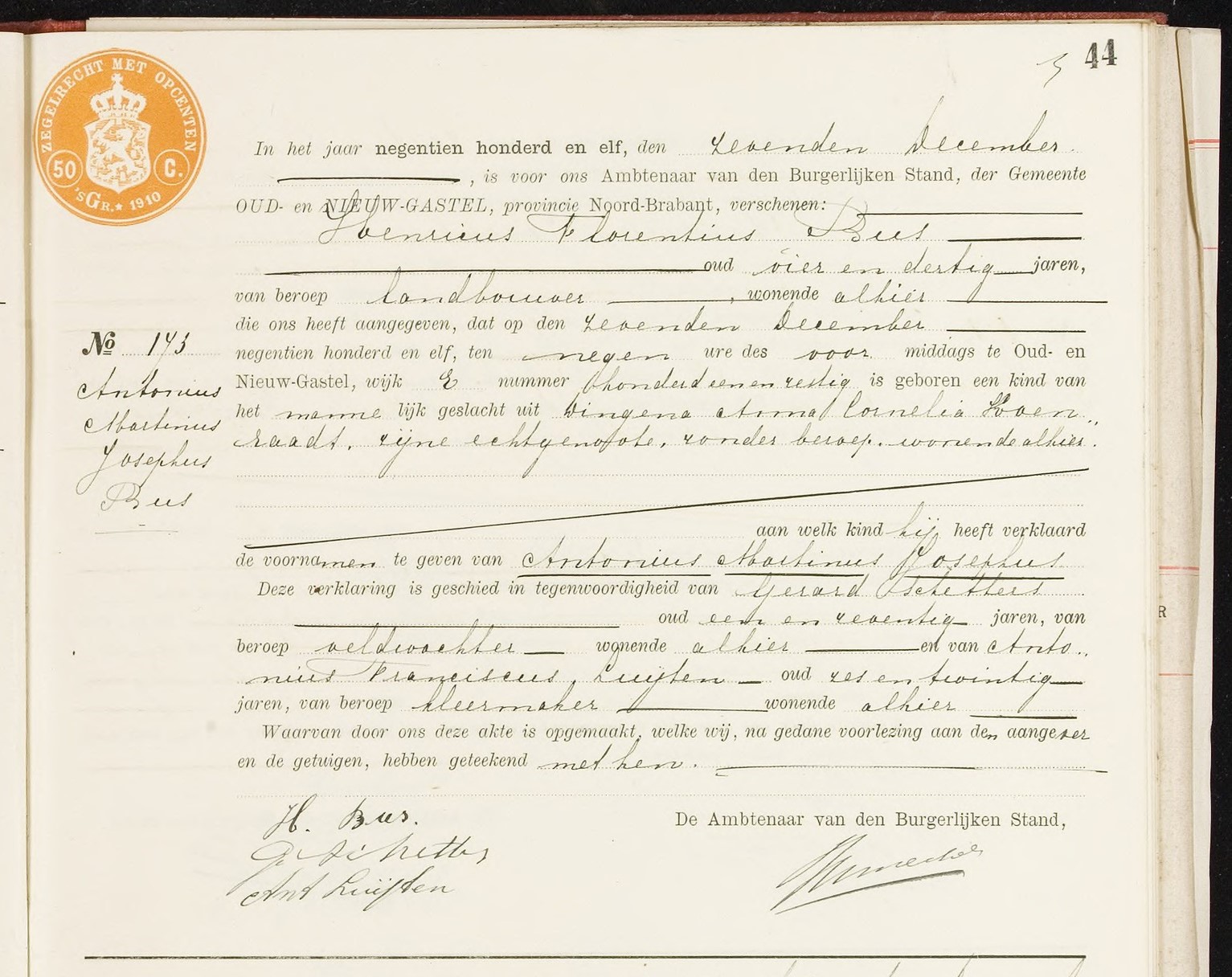 Klik voor foto in apart venster bus_toon_07-12-1911.jpg