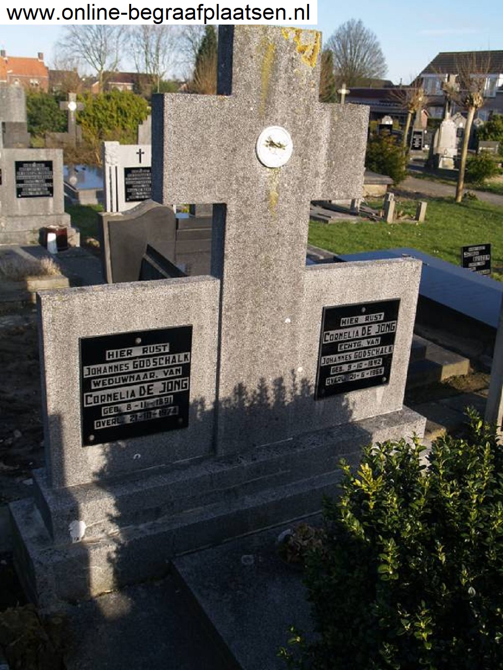 Klik voor foto in apart venster quma0004401008.jpg
