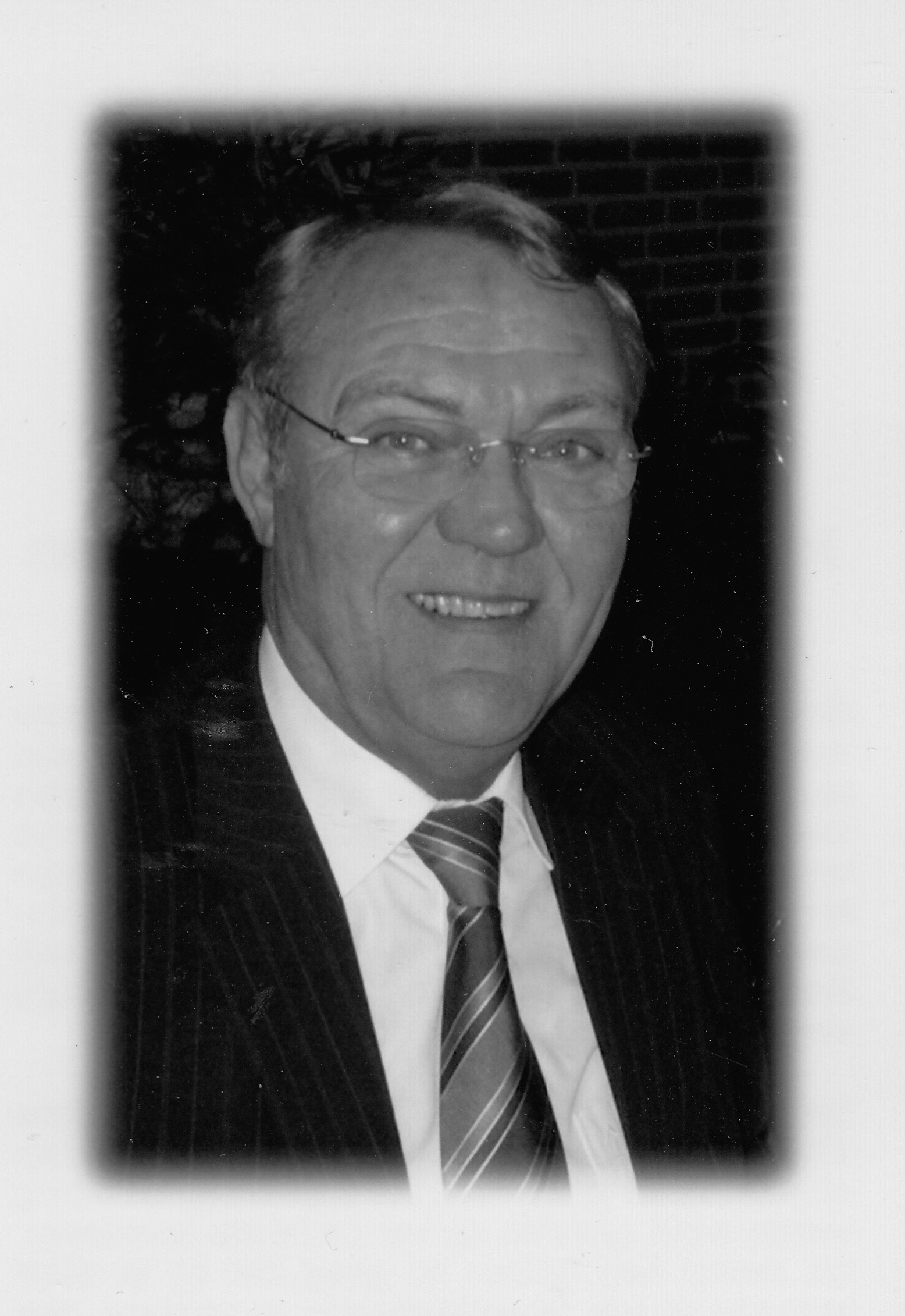 Klik voor foto in apart venster quma0016605001.jpg