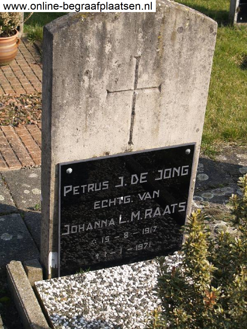 Klik voor foto in apart venster quma0018204001.jpg